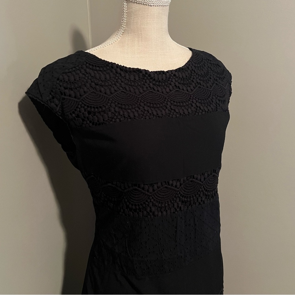 Dress - Picture 2 of 7